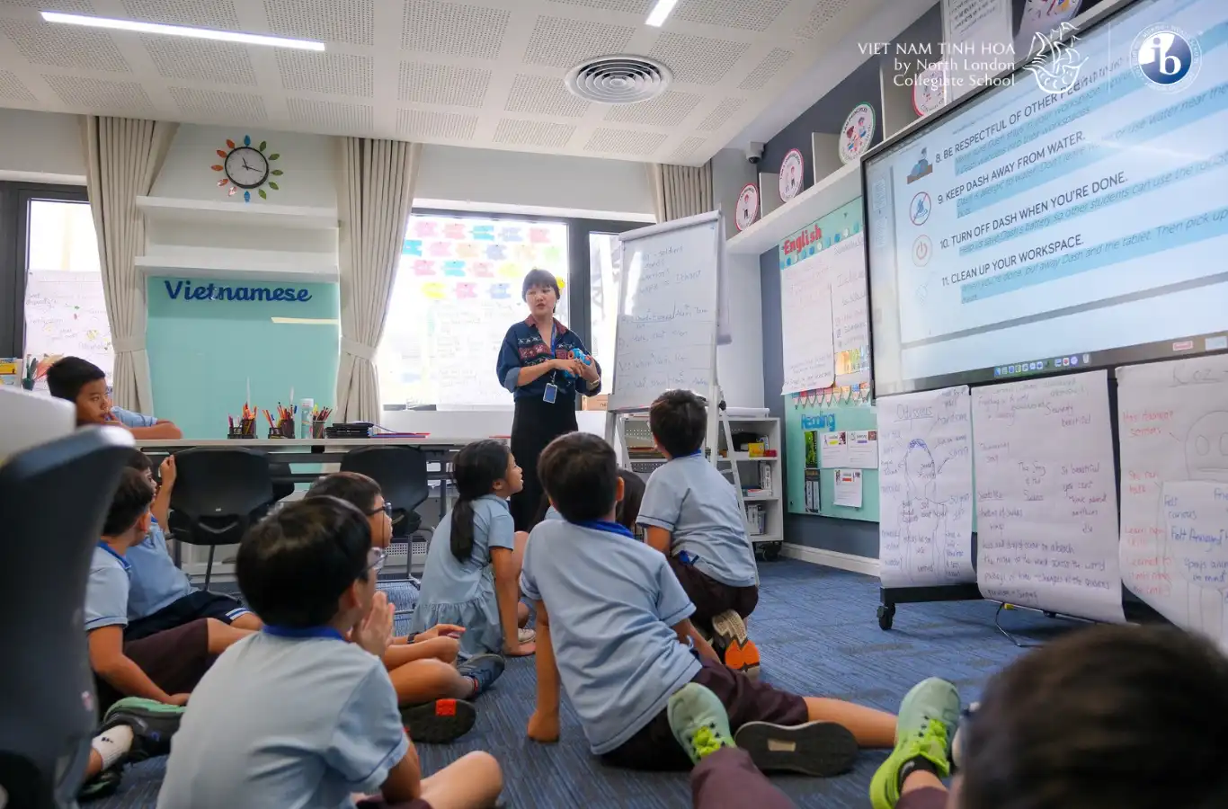 Cách giúp trẻ thích nghi nhanh sau khi chuyển trường