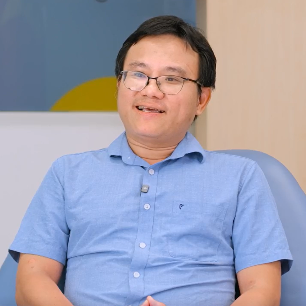 Minh Khuê (Hina)'s parent